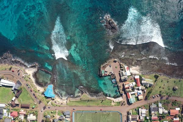 Costa de Hanga Roa – “Secretos de la Bahía Larga” 5