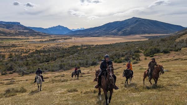 A caballo en una auténtica estancia patagonica ! 12