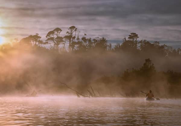 Kayaking al amanecer 