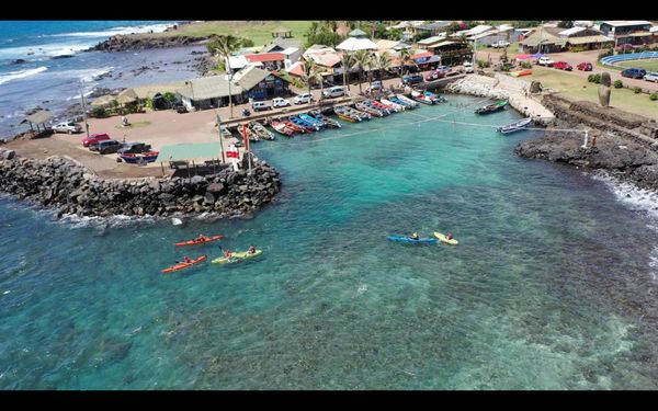 Costa de Hanga Roa – “Secretos de la Bahía Larga”
