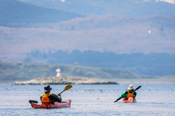 CAIAQUE NO CANAL BEAGLE